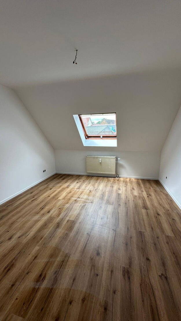 Wohnung zur Miete 850 € 4 Zimmer 77 m² Dachgeschoss, 3. Geschoss Engelstadt 55270