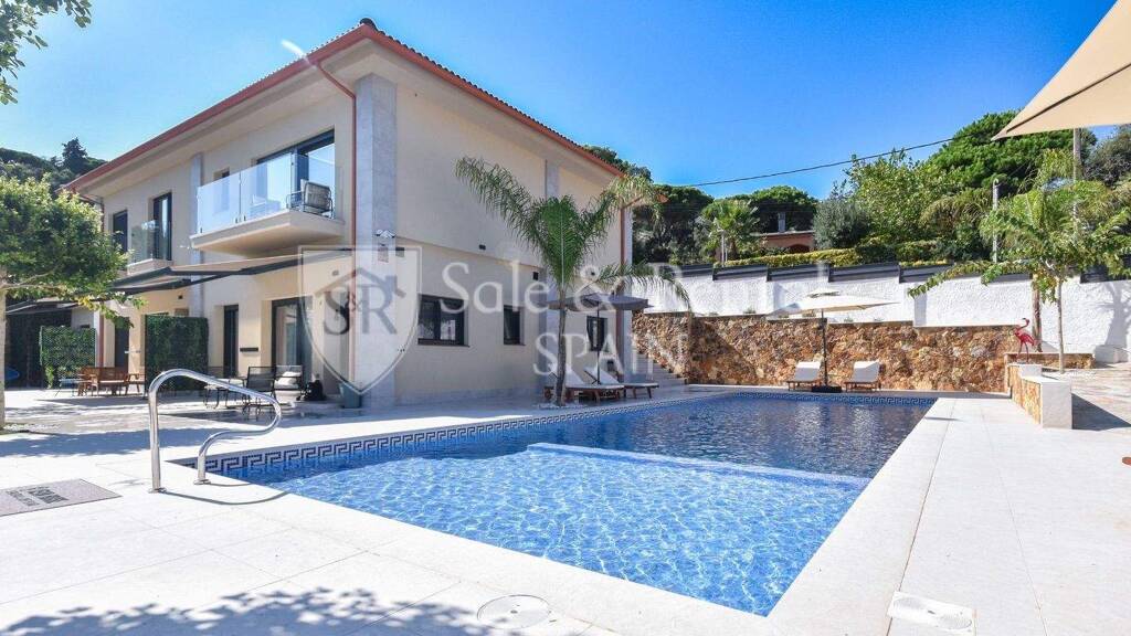 Haus zum Kauf 1.190.000 € 334 m² 826 m² Grundstück Lloret de Mar 17310