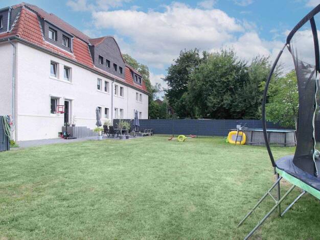 Sonstiges zum Kauf als Kapitalanlage geeignet 729.000 € 17 Zimmer 420 m² 1.425 m² Grundstück Hassel Gelsenkirchen 45896