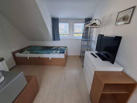 WG-Zimmer zur Miete Wohnen auf Zeit 795 € 16 m² 1. Geschoss frei ab 01.02.2026 Langenhorn Hamburg 22417