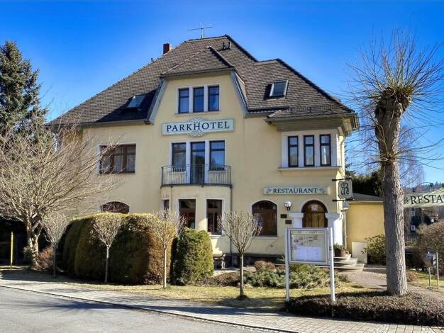 Villa zum Kauf 529.000 € 14 Zimmer 632 m² 1.263 m² Grundstück Kurort Oybin Kurort Oybin 02797