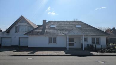 Bungalow zum Kauf 350.000 € 7 Zimmer 227 m² 1.052 m² Grundstück Emstek Emstek 49685