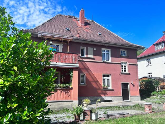 Mehrfamilienhaus zum Kauf provisionsfrei 190.000 € 8 Zimmer 187,5 m² 620 m² Grundstück Beethovenstraße 10 Löbau Löbau 02708