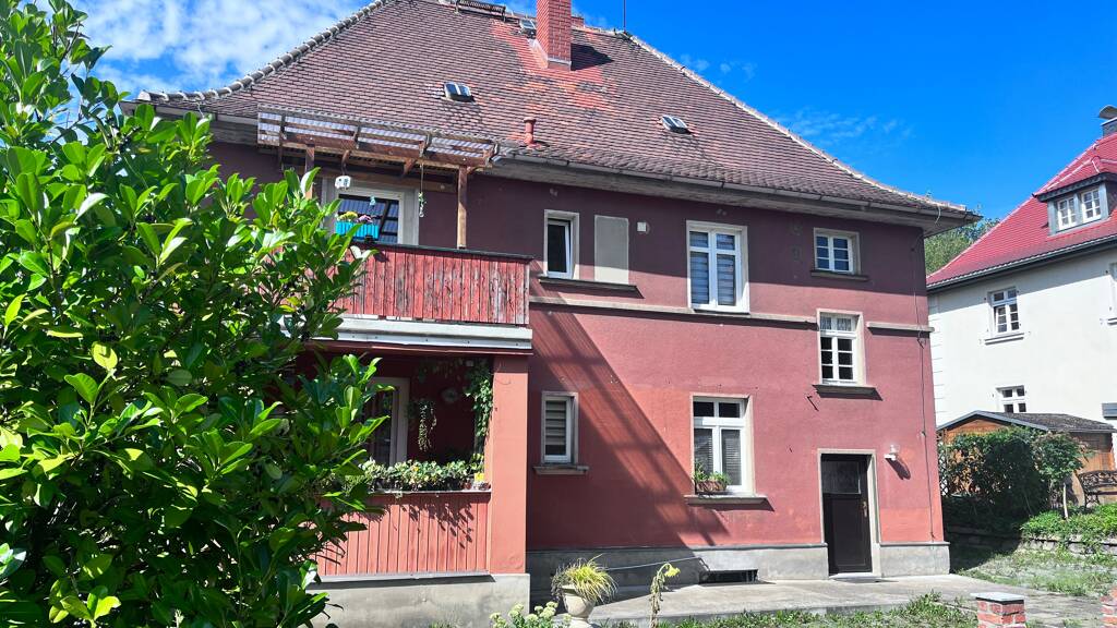 Mehrfamilienhaus zum Kauf provisionsfrei 190.000 € 8 Zimmer 187,5 m² 620 m² Grundstück Beethovenstraße 10 Löbau 02708