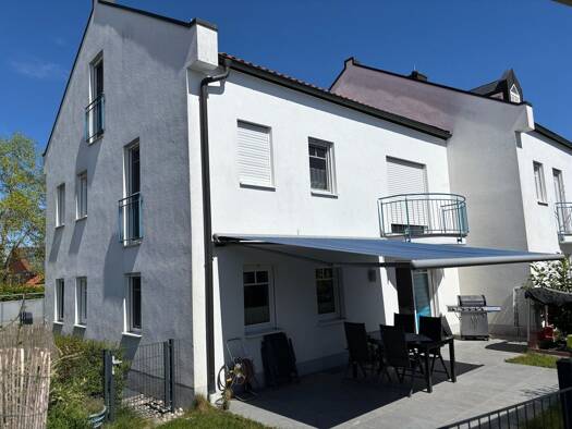 Doppelhaushälfte zur Miete 1.650 € 6,5 Zimmer 160 m² 850 m² Grundstück frei ab 01.01.2027 Velden Velden 84149