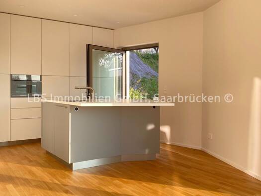 Wohnung zur Miete 1.550 € 2 Zimmer 99,8 m² frei ab sofort Alt-Saarbrücken Mitte 66119