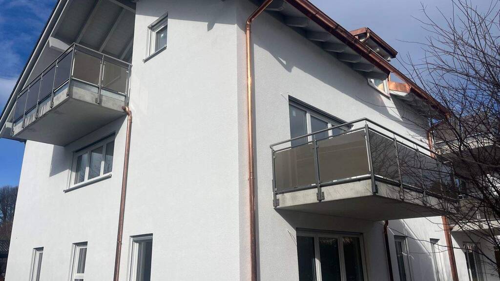 Maisonette zur Miete - Erstbezug 2.350 € 4 Zimmer 137,5 m² 1. Geschoss frei ab 01.04.2026 Kolbermoor 83059