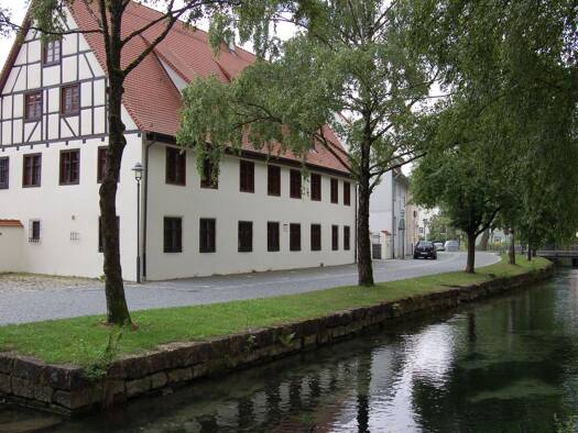 WG-Zimmer zur Miete 490 € 33 m² Geschoss 2/2 frei ab sofort Wasserstraße 14 Langenau Langenau 89129