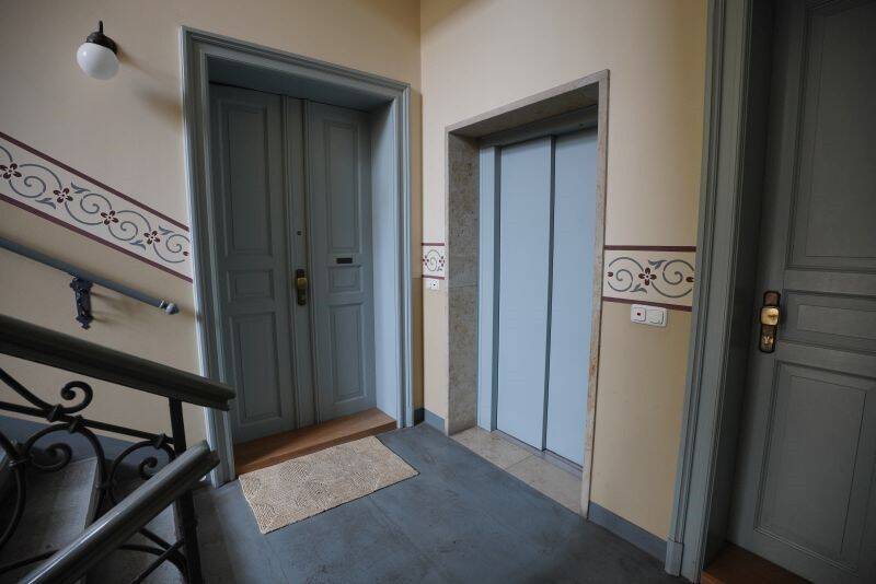 Property thumbnail 2