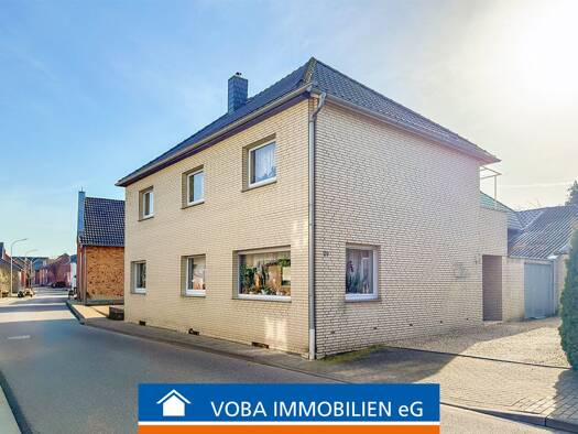 Mehrfamilienhaus zum Kauf 239.000 € 6 Zimmer 166 m² 1.908 m² Grundstück Beeck Geilenkirchen / Beeck 52511