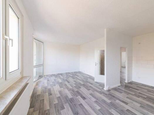 Wohnung zur Miete 414 € 3 Zimmer 57,3 m² 3. Geschoss frei ab 15.05.2026 Carl-Schorlemmer-Ring 21 Nördliche Neustadt Halle 06122