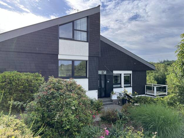 Einfamilienhaus zum Kauf provisionsfrei 569.000 € 6 Zimmer 230 m² 1.000 m² Grundstück Am Eichenkamp 32 Nümbrecht Nümbrecht 51588