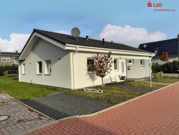 Bungalow zum Kauf 349.000 € 4 Zimmer 110,2 m² 830 m² Grundstück Großenkneten 26197