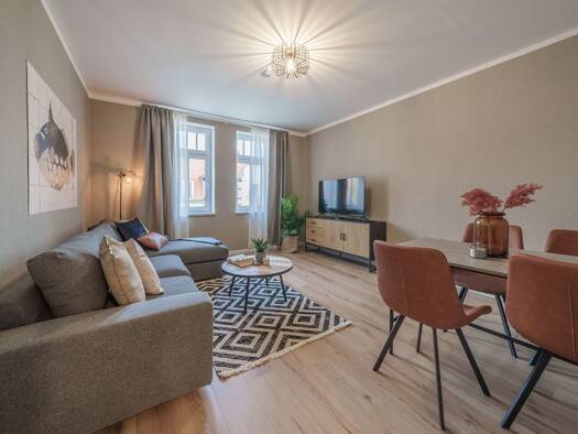 Wohnung zur Miete 720 € 2 Zimmer 48 m² 3. Geschoss frei ab 01.09.2026 Dresdner Straße 275 Freital Freital 01705