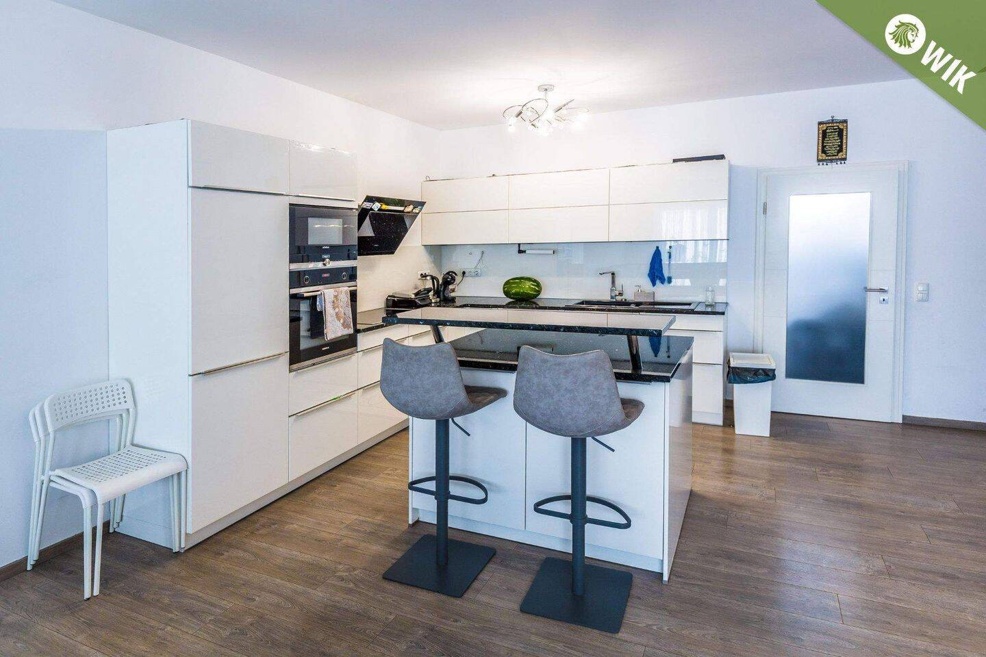 Property thumbnail 11