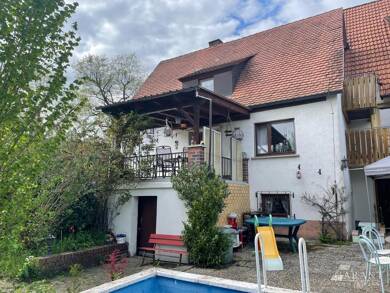 Doppelhaushälfte zum Kauf 249.000 € 5 Zimmer 125 m² 523 m² Grundstück frei ab sofort Altensittenbach Hersbruck 91217