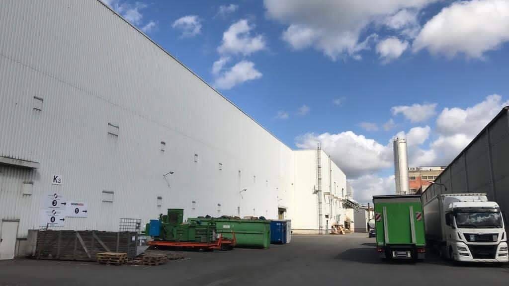 Investment: Voll vermietete Light-Industrial-Halle, Produktions- und Lagerfläche in Düren