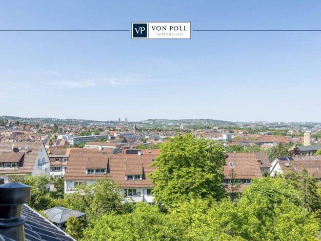 Mehrfamilienhaus zum Kauf 947.000 € 10 Zimmer 210 m² 428 m² Grundstück frei ab sofort Ost Stuttgart 70186