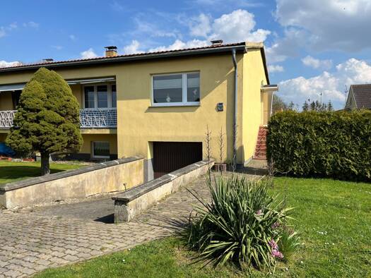 Doppelhaushälfte zum Kauf 119.000 € 3 Zimmer 87 m² 640 m² Grundstück frei ab sofort Obermützkow Niepars 18442