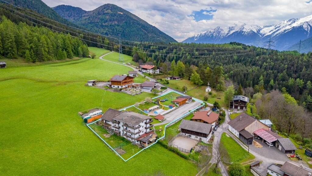 Hotel zum Kauf 14 Zimmer 28 Betten 2.008 m² Grundstück Obsteig 6416