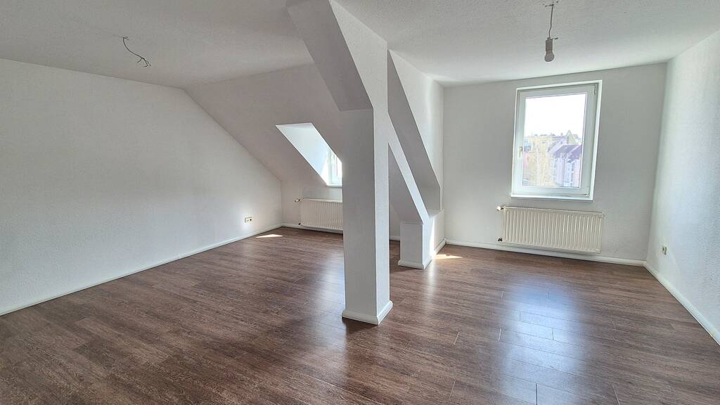 Wohnung zur Miete 525 € 4 Zimmer 100 m² 3. Geschoss frei ab sofort Muldenstraße 5 Döbeln 04720