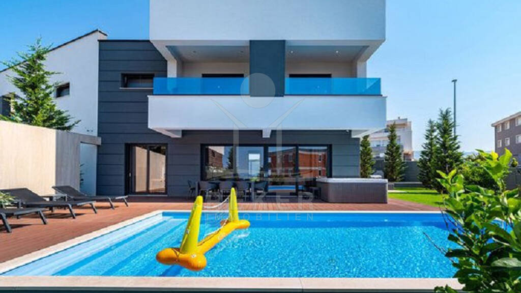 Villa zum Kauf 1.200.000 € 5 Zimmer 350 m² 650 m² Grundstück Novalja 53291