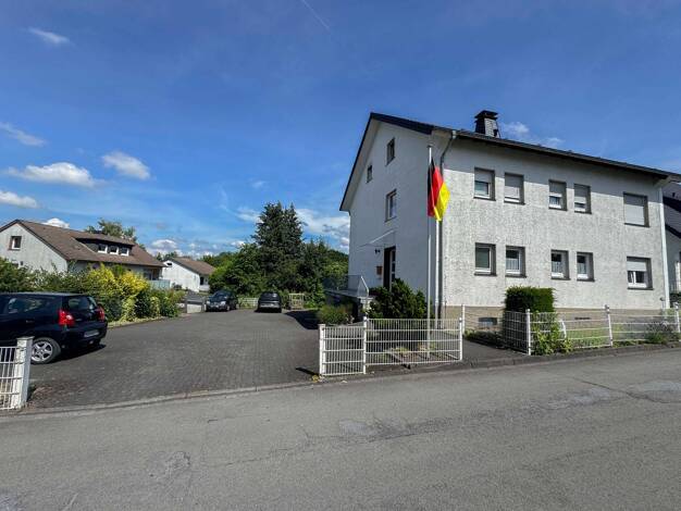 Mehrfamilienhaus zum Kauf 249.000 € 12 Zimmer 220 m² 606 m² Grundstück Warstein Warstein 59581