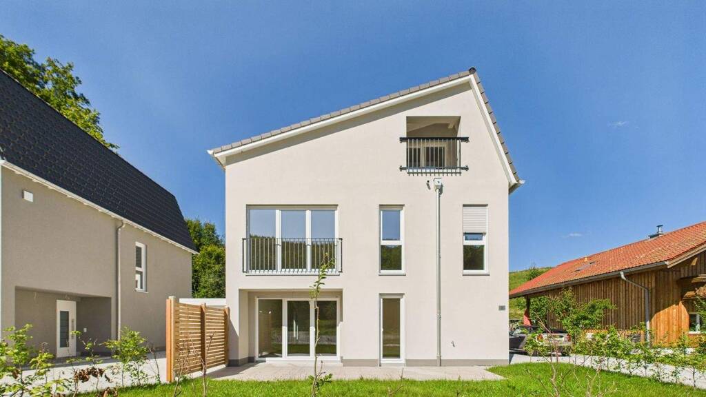 Einfamilienhaus zur Miete - Erstbezug 2.500 € 6 Zimmer 178 m² 436,5 m² Grundstück Traunstein 83278