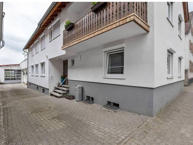 Mehrfamilienhaus zum Kauf provisionsfrei 699.999 € 9,5 Zimmer 300 m² 1.260 m² Grundstück Freckenfeld 76872