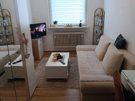Wohnung zur Miete 275 € 1 Zimmer 15 m² 3. Geschoss frei ab sofort Frauenstädtstraße 12 Milbertshofen-Am Hart München 80807