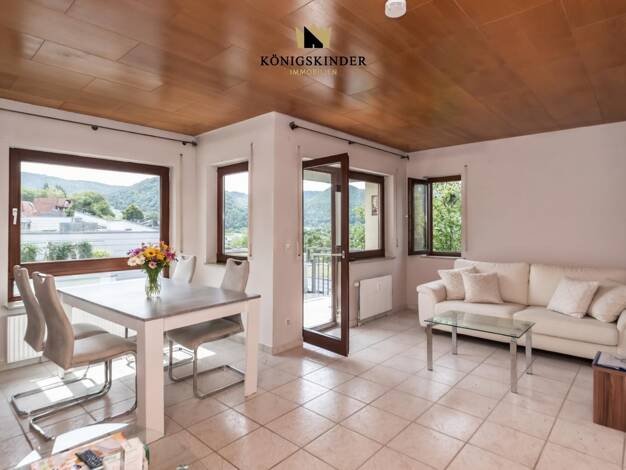 Wohnung zum Kauf 199.000 € 2,5 Zimmer 65 m² Bad Urach 72574