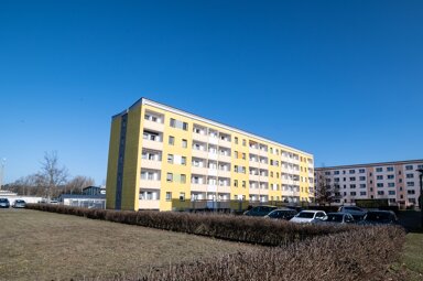 Wohnung zur Miete 305,10 € 3 Zimmer 56,5 m² 3. Geschoss frei ab sofort Adolf-Damaschke-Str. 95 Oelsnitz Oelsnitz 08606