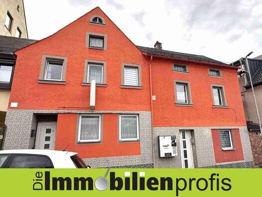 Haus zum Kauf 119.000 € 4 Zimmer 166 m² 216 m² Grundstück Selb 95100
