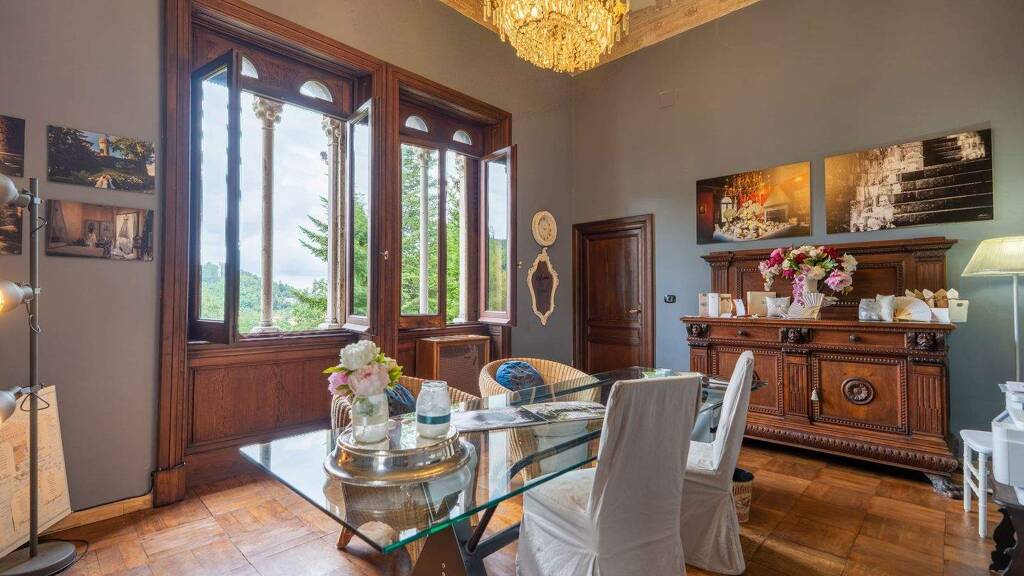 Mehrfamilienhaus zum Kauf 2.600.000 € 20 Zimmer 1.622 m² 12.180 m² Grundstück frei ab sofort Genova 16029