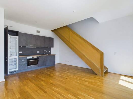 Maisonette zur Miete 1.490 € 3 Zimmer 99 m² 6. Geschoss frei ab 01.12.2025 Freiberger Straße 3 Dresden 01067