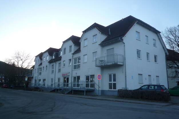 Maisonette zur Miete 998 € 4 Zimmer 130 m² Dachgeschoss, 2. Geschoss frei ab sofort Am Postplatz 7a Plaue Plaue 99338
