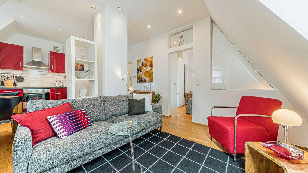 Wohnung zur Miete 1.590 € 2 Zimmer 42 m² 2. Geschoss frei ab 01.05.2026 Ostend Frankfurt am Main 60385