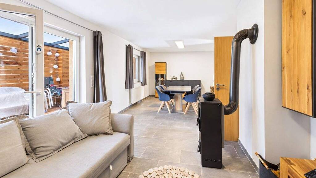 Haus zum Kauf 349.000 € 5 Zimmer 125 m² 584 m² Grundstück Am Sonnenhang 3 Faha Mettlach 66693