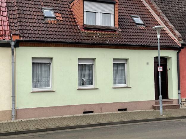 Reihenmittelhaus zum Kauf 69.500 € 3 Zimmer 100 m² 276 m² Grundstück Güsten 39439
