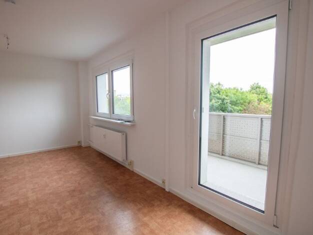 Wohnung zur Miete 302 € 1 Zimmer 31,7 m² 3. Geschoss Waldmeisterstraße 19 Heide Nord West 06120