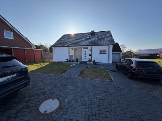 Einfamilienhaus zum Kauf 429.000 € 3 Zimmer 93 m² 928 m² Grundstück Siek 22962