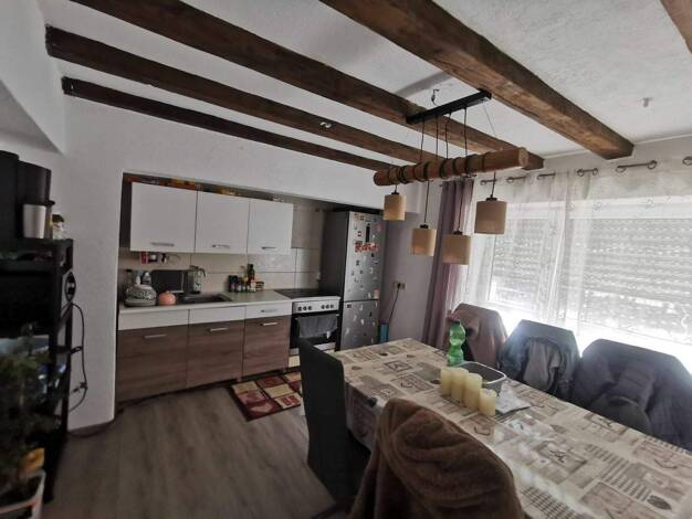 Doppelhaushälfte zum Kauf 187.000 € 6 Zimmer 130 m² 540 m² Grundstück Bretzingen Hardheim 74736