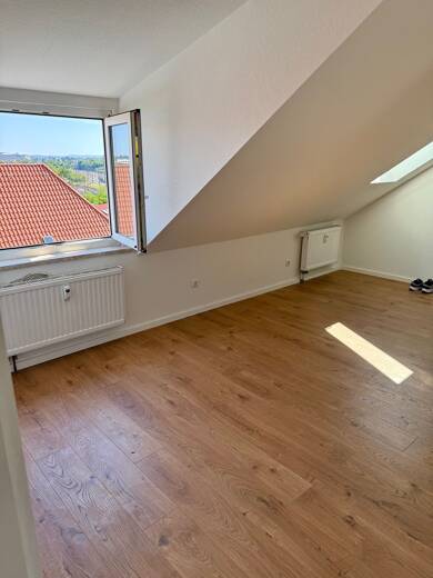 Wohnung zur Miete 416 € 1,5 Zimmer 27 m² Dachgeschoss, 5. Geschoss Burgerstraße 44 Ludwigsfeld Nürnberg 90478