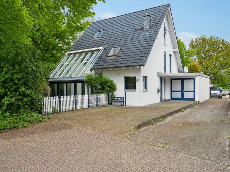 Einfamilienhaus zum Kauf 630.000 € 9 Zimmer 220 m² 627 m² Grundstück Sittard Viersen 41749
