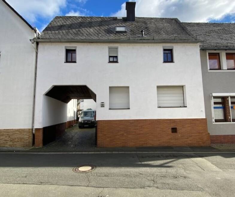 Mehrfamilienhaus zum Kauf 439.000 € 6 Zimmer 270 m² Naunheim Wetzlar 35584