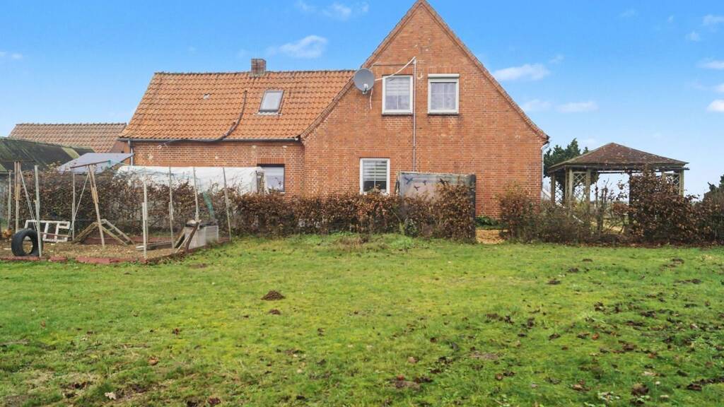 Sonstiges zum Kauf als Kapitalanlage geeignet 249.000 € 8 Zimmer 136,5 m² 3.761,3 m² Grundstück Neulohe Marklohe 31608