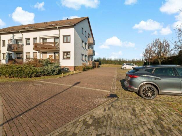Wohnung zum Kauf 65.000 € 1 Zimmer 50 m² 2. Geschoss Fliederweg 8 Langenbogen Teutschenthal 06179