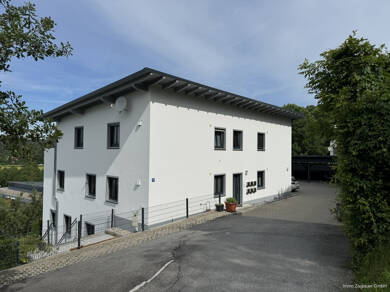 Wohnung zum Kauf 299.000 € 2 Zimmer 65 m² Dachgeschoss, 1. Geschoss Deggendorf Deggendorf 94469