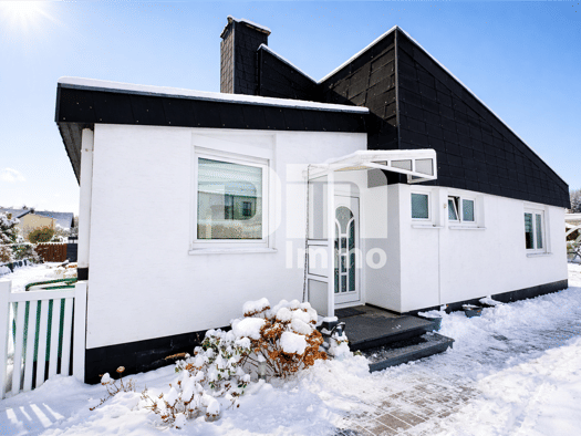 Bungalow zum Kauf 399.000 € 4 Zimmer 110,4 m² 449 m² Grundstück frei ab sofort Altenbauna Baunatal 34225