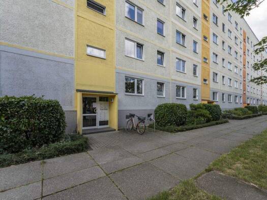 Studio zur Miete 243 € 1 Zimmer 32,6 m² 4. Geschoss frei ab 01.04.2026 Binzer Straße 8 Lausen-Grünau Leipzig 04207